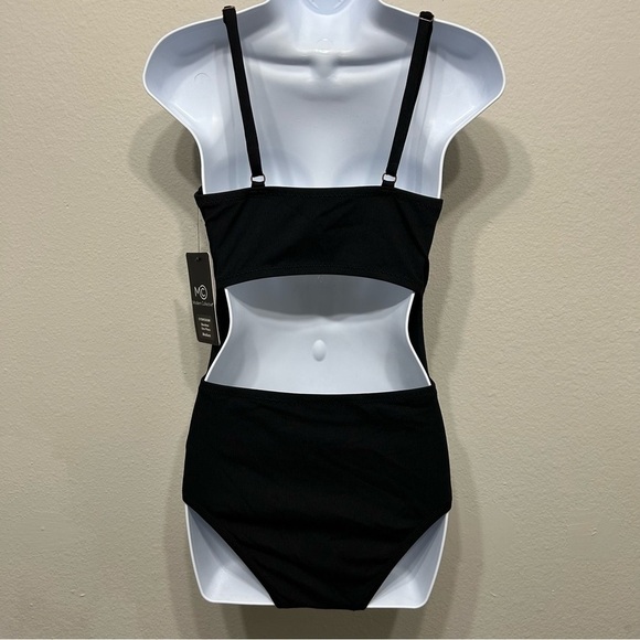 One Piece Swimsuit With back Cups Black size M - Picture 7 of 7